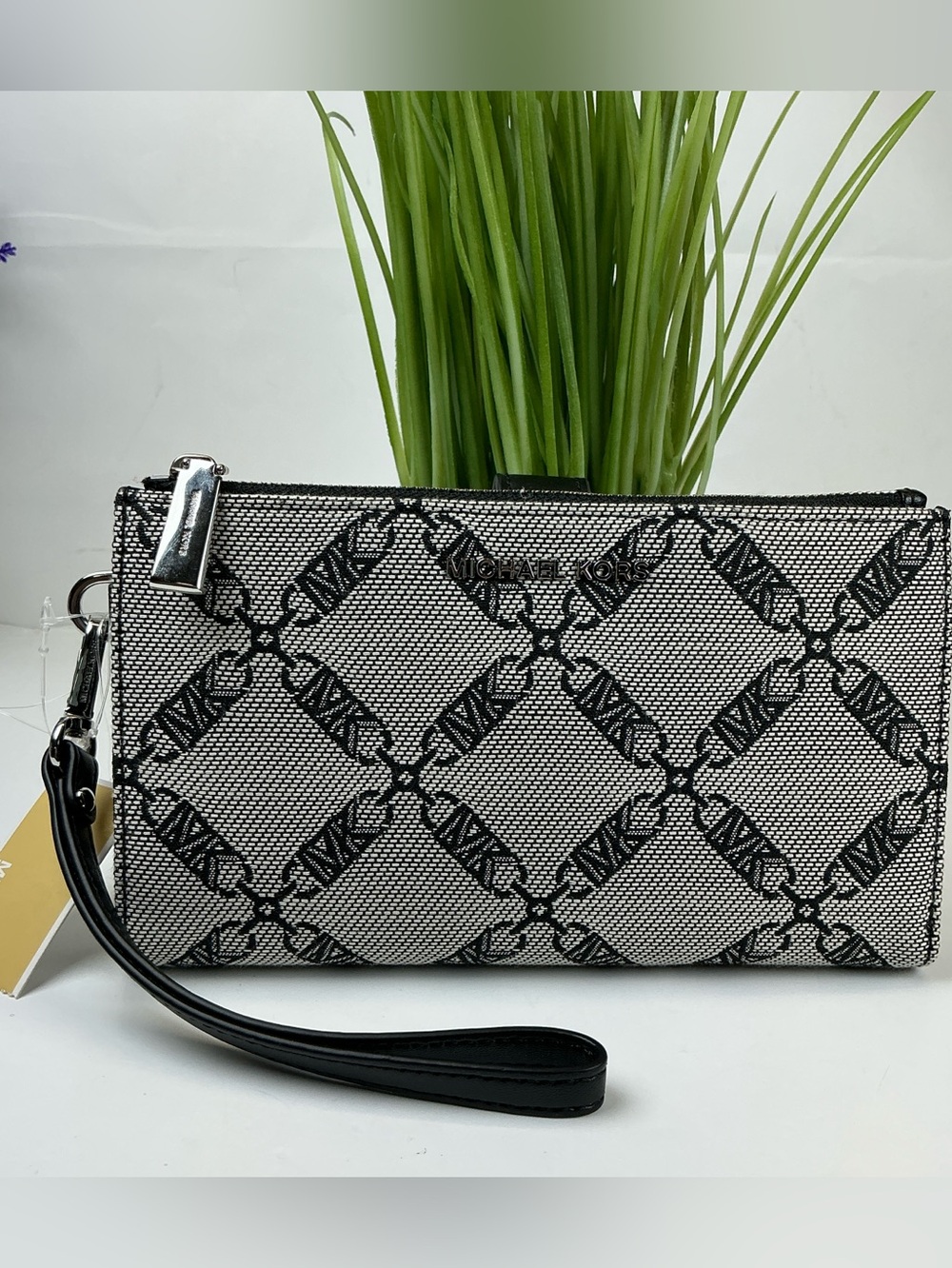 Michael Kors Black & White Signature Logo Wristlet Phone Wallet NWT